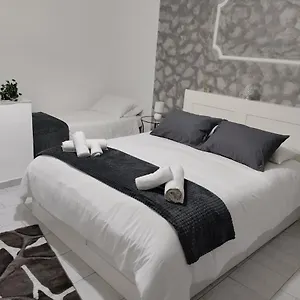 House Luroke Appartamento